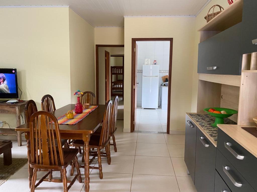 Lumiar Casa Solar Churrasqueira Com 3 Quartos Sendo Um Suite Arejada, Jardim A 700M Do Centro Exteriör bild